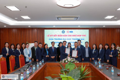 Lễ ký Biên bản ghi nhớ hợp tác giữa Trường Đại học Thương mại và Ngân hàng TMCP Quân đội – chi nhánh Từ Liêm