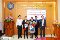 CÔNG BỐ VÀ TRAO QUYẾT ĐỊNH CHUẨN Y ỦY VIÊN BAN THƯỜNG VỤ ĐẢNG ỦY TRƯỜNG NHIỆM KÌ 2020 – 2025 ĐỐI VỚI PGS.TS. HÀ VĂN SỰ, TRƯỞNG KHOA KINH TẾ - LUẬT